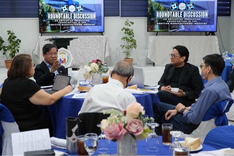 Roundtable discussion featuring NAST Academician Dr. Rigoberto Advincula of Oak Ridge National Laboratory